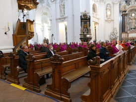 Abschlussvesper der Bischofskonferenz mit Spendung des Bonifatiussegens (Foto: Karl-Franz Thiede)